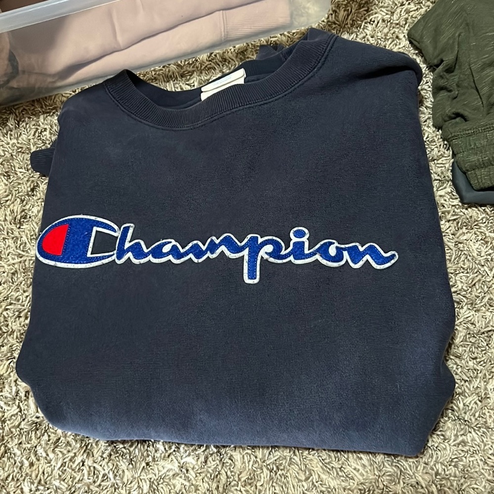 Navy blue crewneck